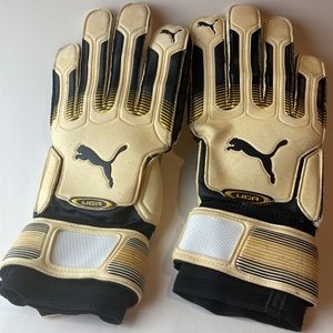 Puma Football Gloves
